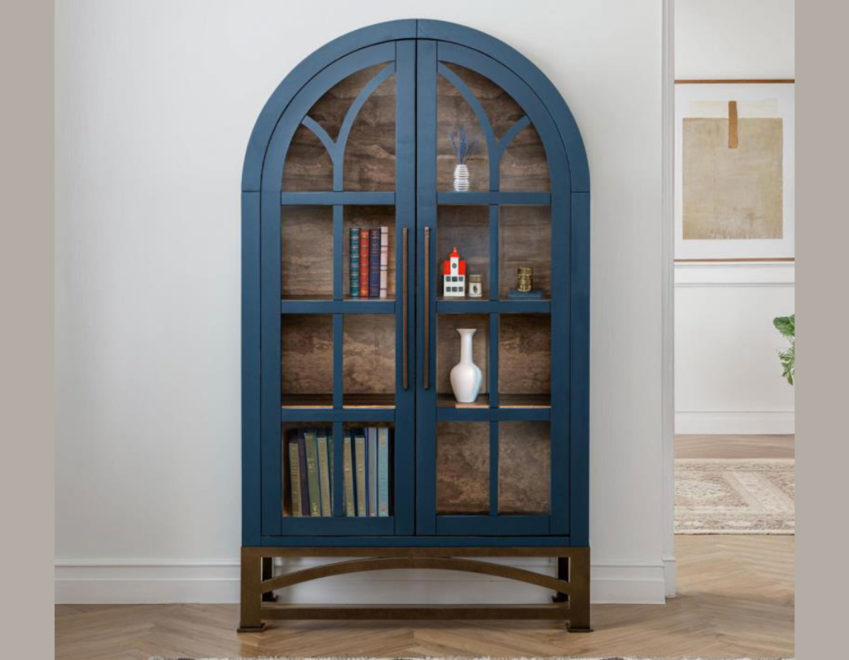 Bookcases & Cabinets