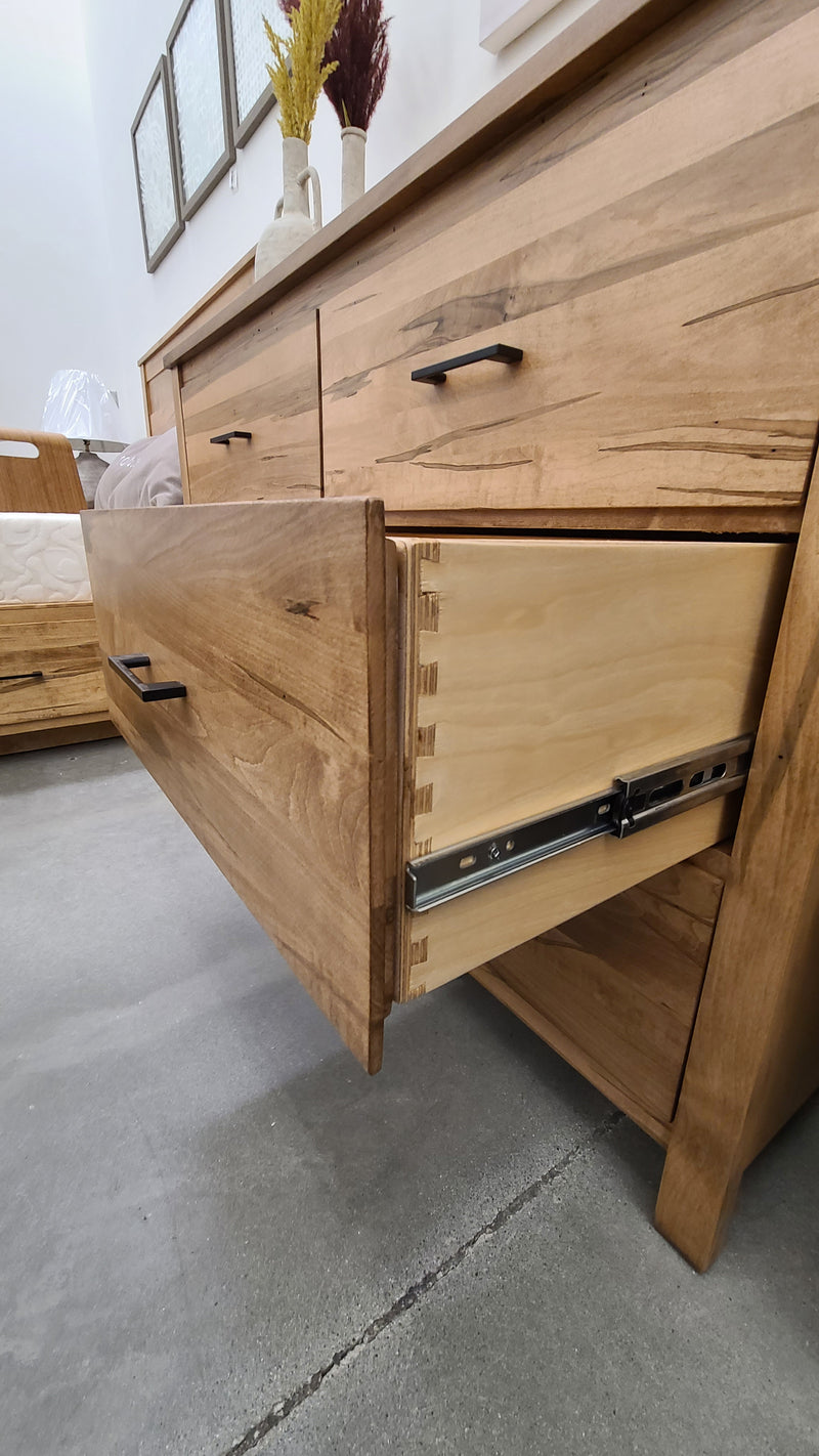Cirey Yale 6-Drawer Dresser