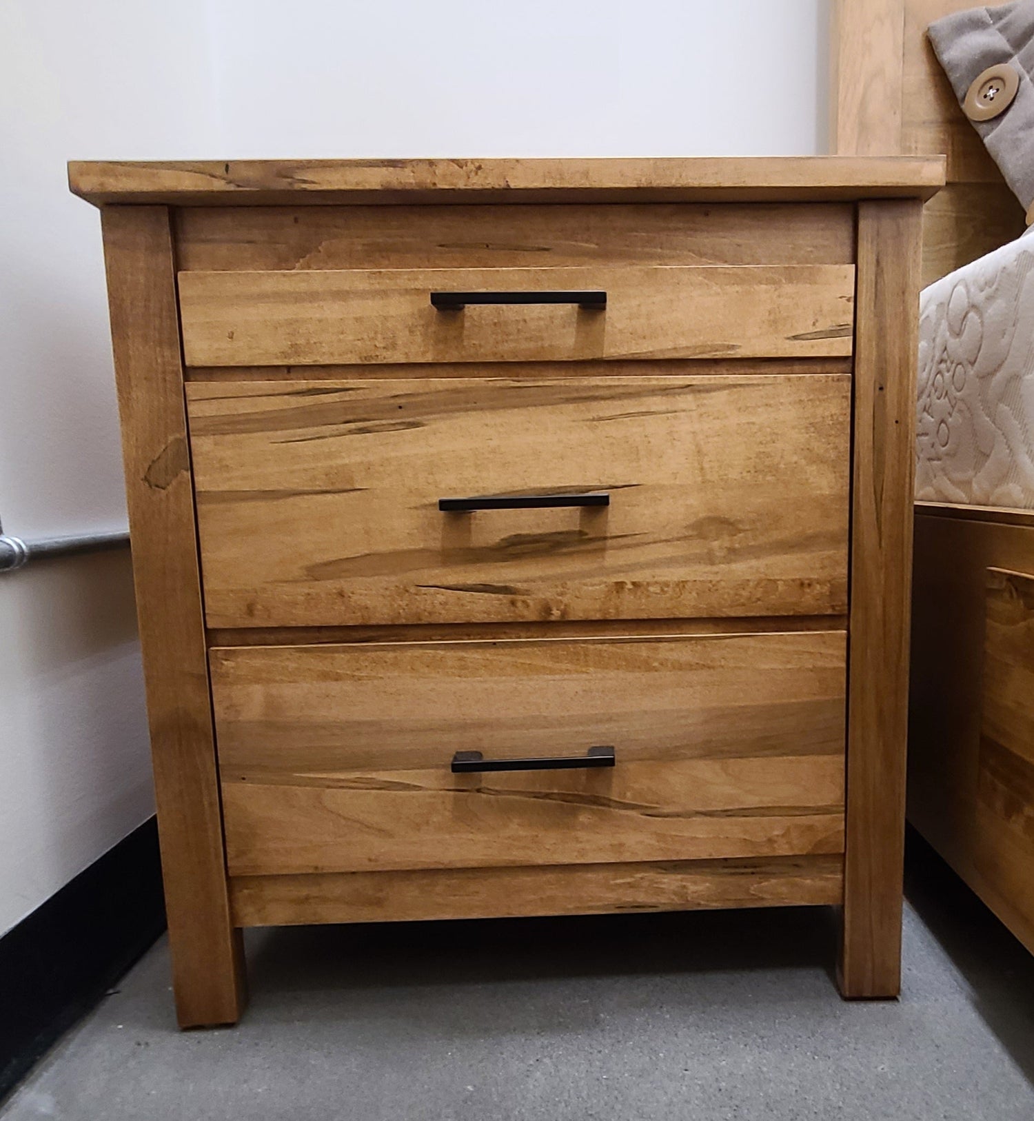 Cirey Yale Nightstand - Wide