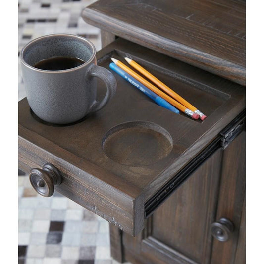 Ashley Furniture Wyndahl Chairside End Table