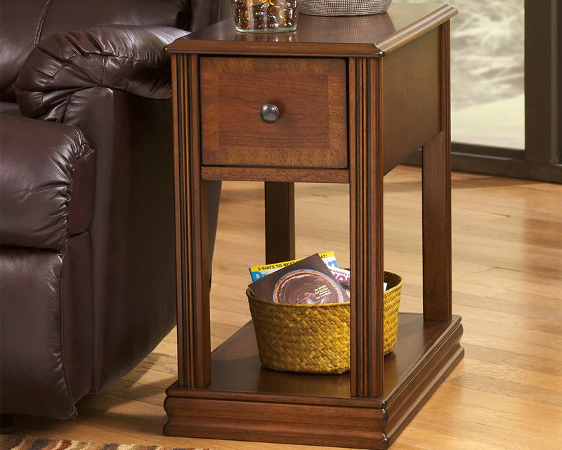 ASHLEY Breegin End Table