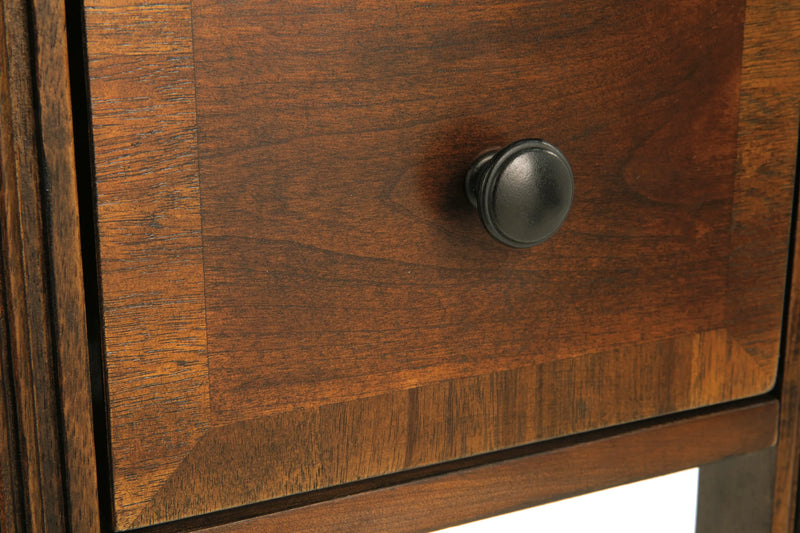 ASHLEY Breegin End Table