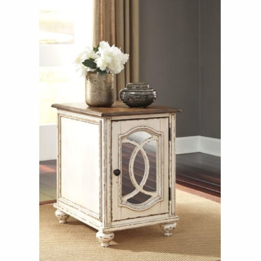 ASHLEY Realyn End Table