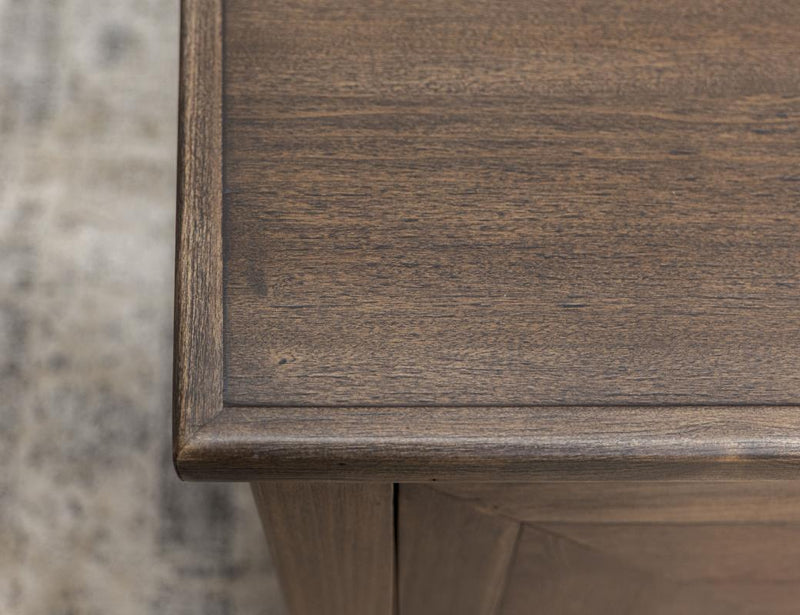 IFD Novus Lodge Console 70