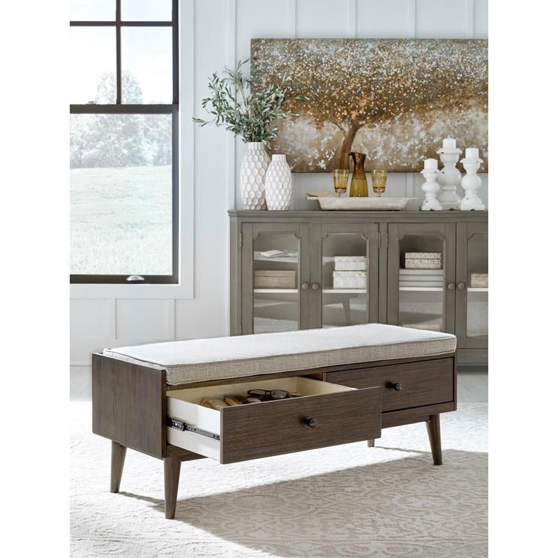 Signature Design by Ashley Chetfield Storage Bench A3000248