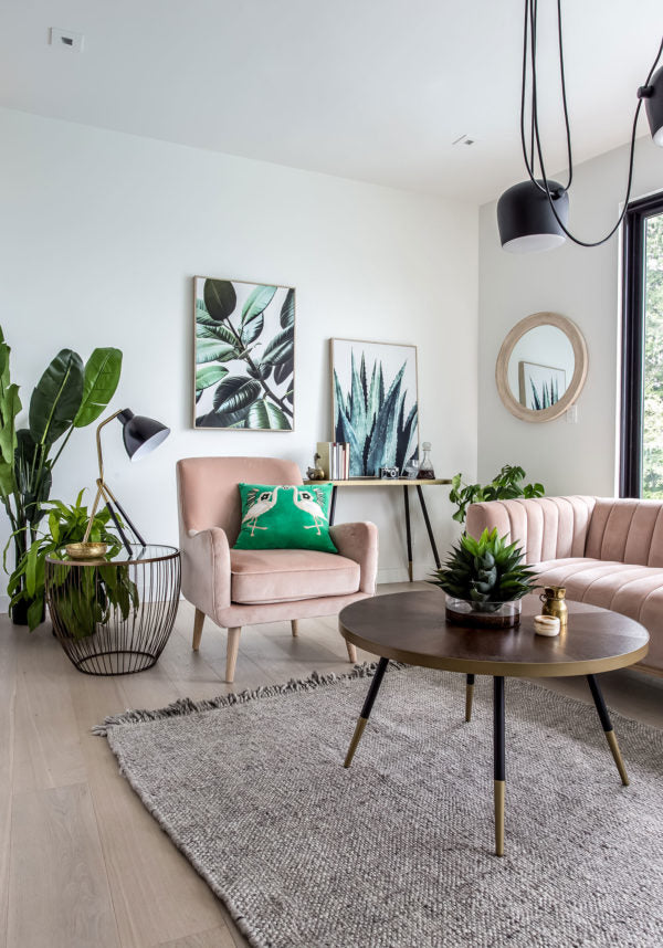 Style in Form Heron Table Lamp – Gold/Black